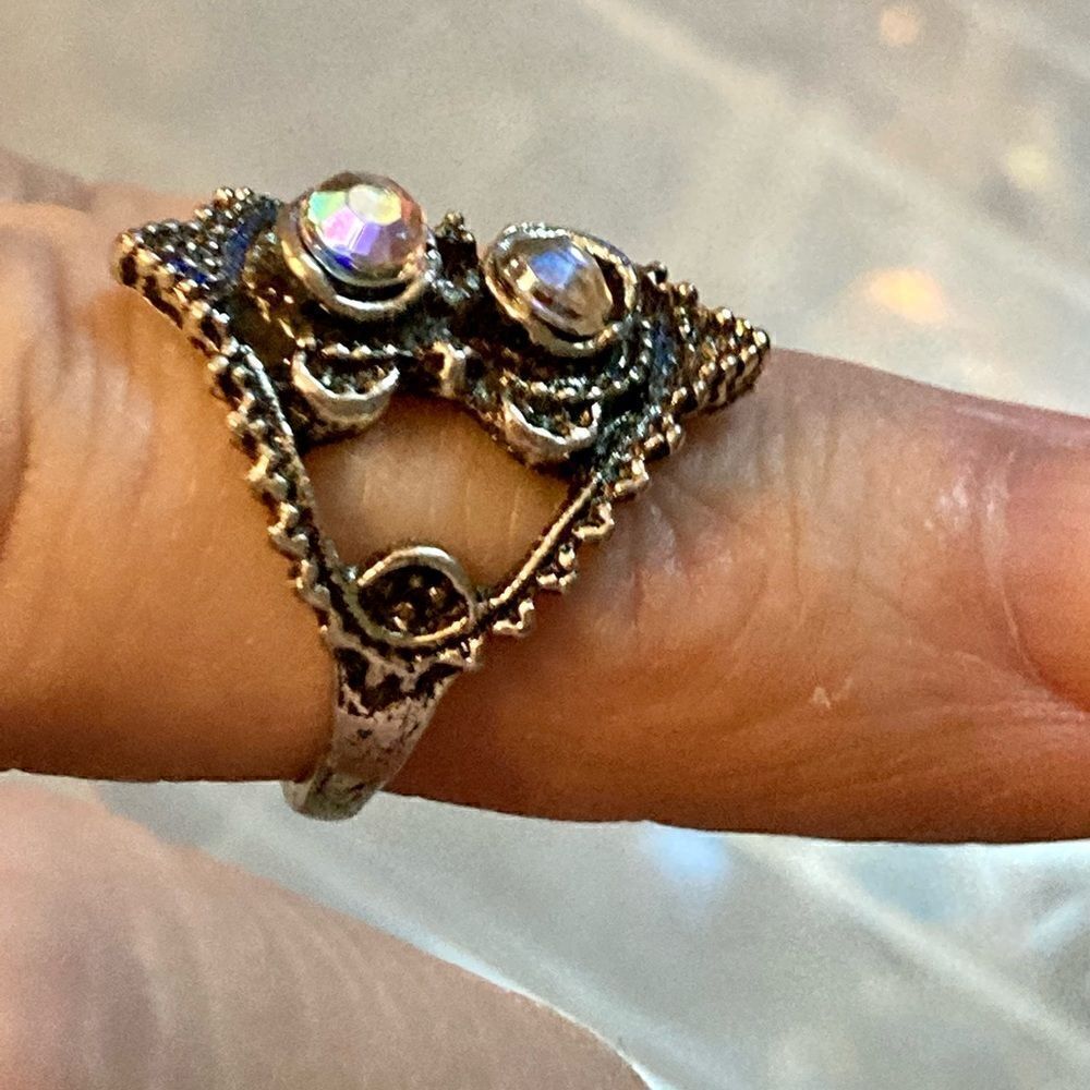 Victorian Style Ring   - Picture 2 of 4